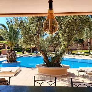 La Maison Des Oliviers Pensión